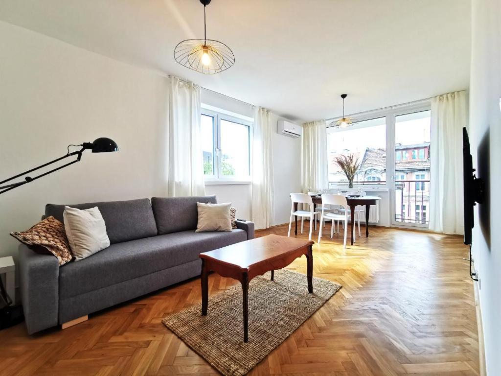Wroc'Love Haukego Bosaka Check-In 24H Wrocław Zewnętrze zdjęcie